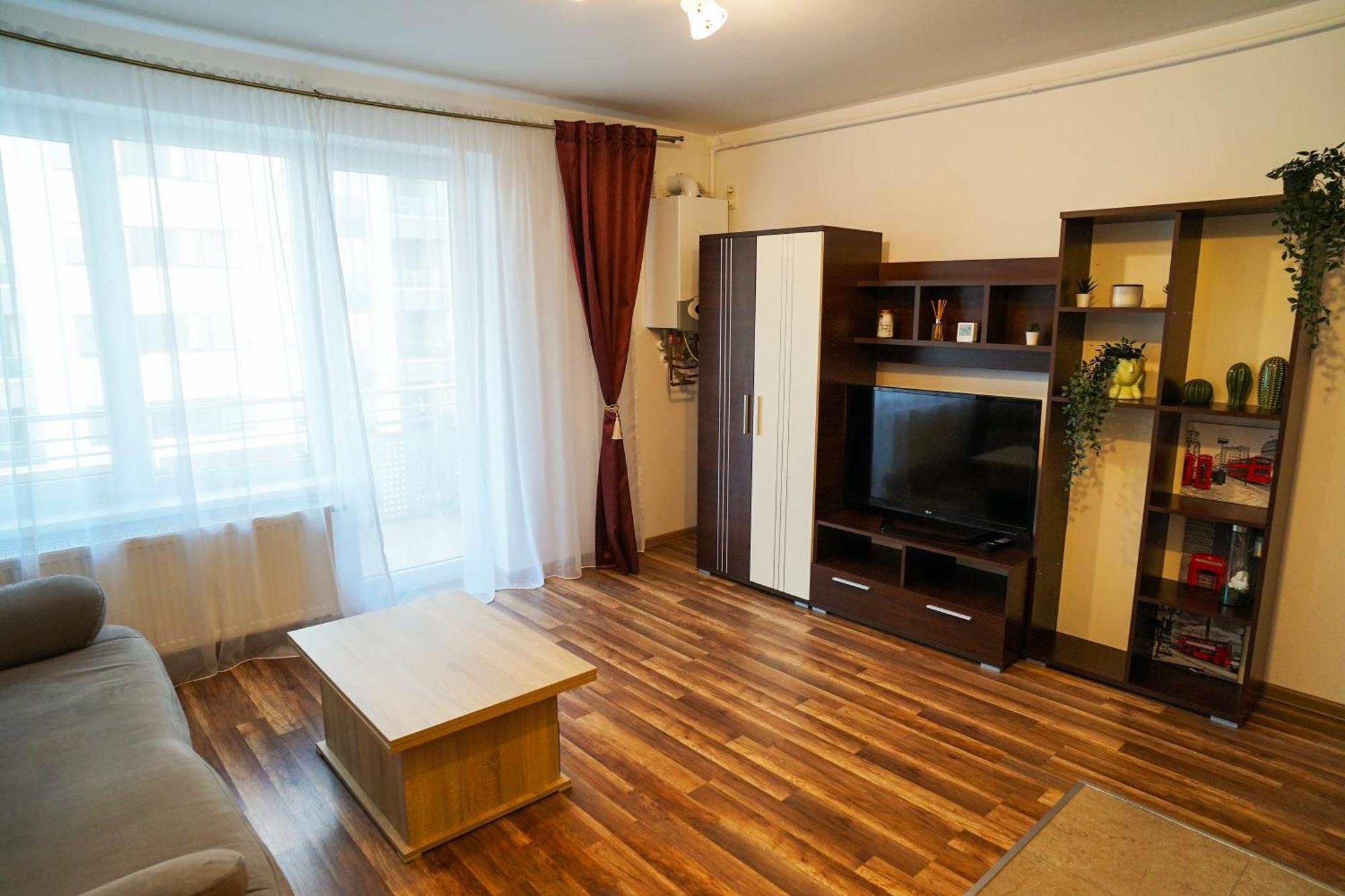 בראשוב Mirandis Apartments - Comfort & Private Parking Near Coresi Mall מראה חיצוני תמונה