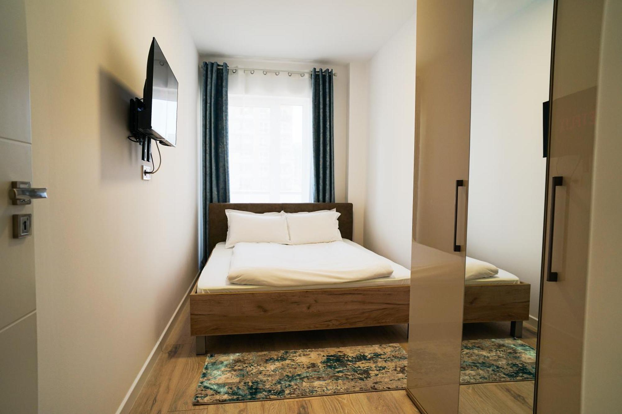 בראשוב Mirandis Apartments - Comfort & Private Parking Near Coresi Mall מראה חיצוני תמונה