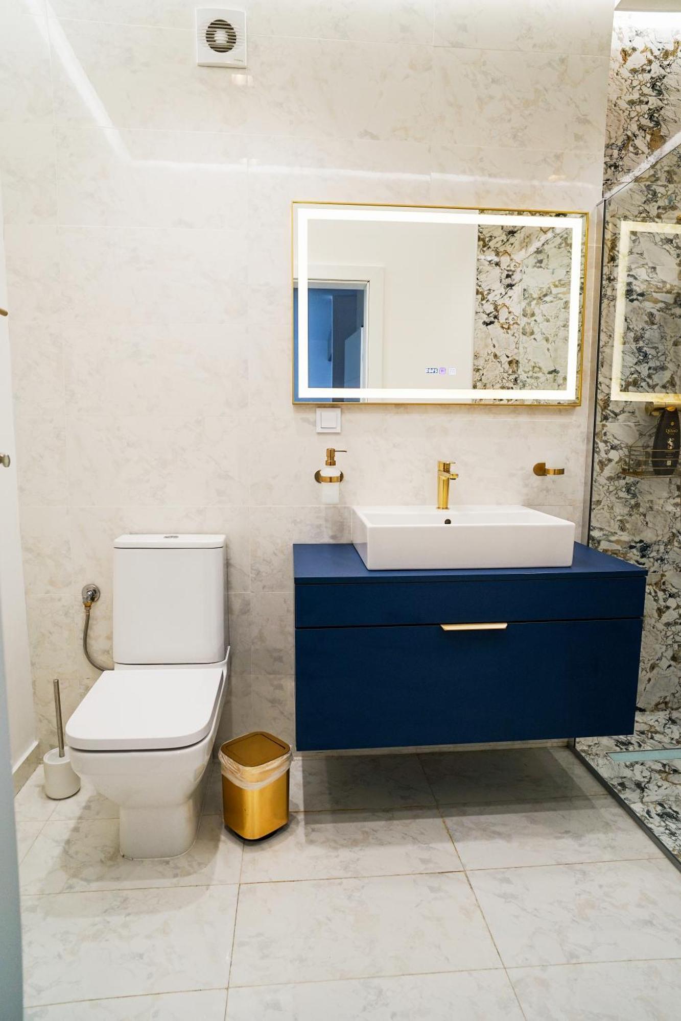 בראשוב Mirandis Apartments - Comfort & Private Parking Near Coresi Mall מראה חיצוני תמונה