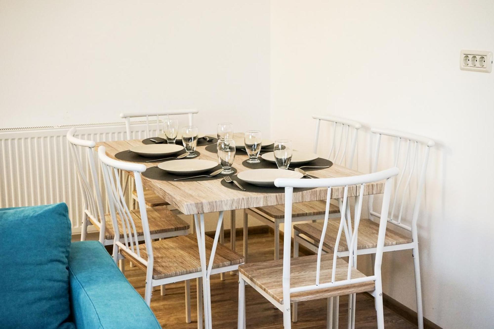 בראשוב Mirandis Apartments - Comfort & Private Parking Near Coresi Mall מראה חיצוני תמונה