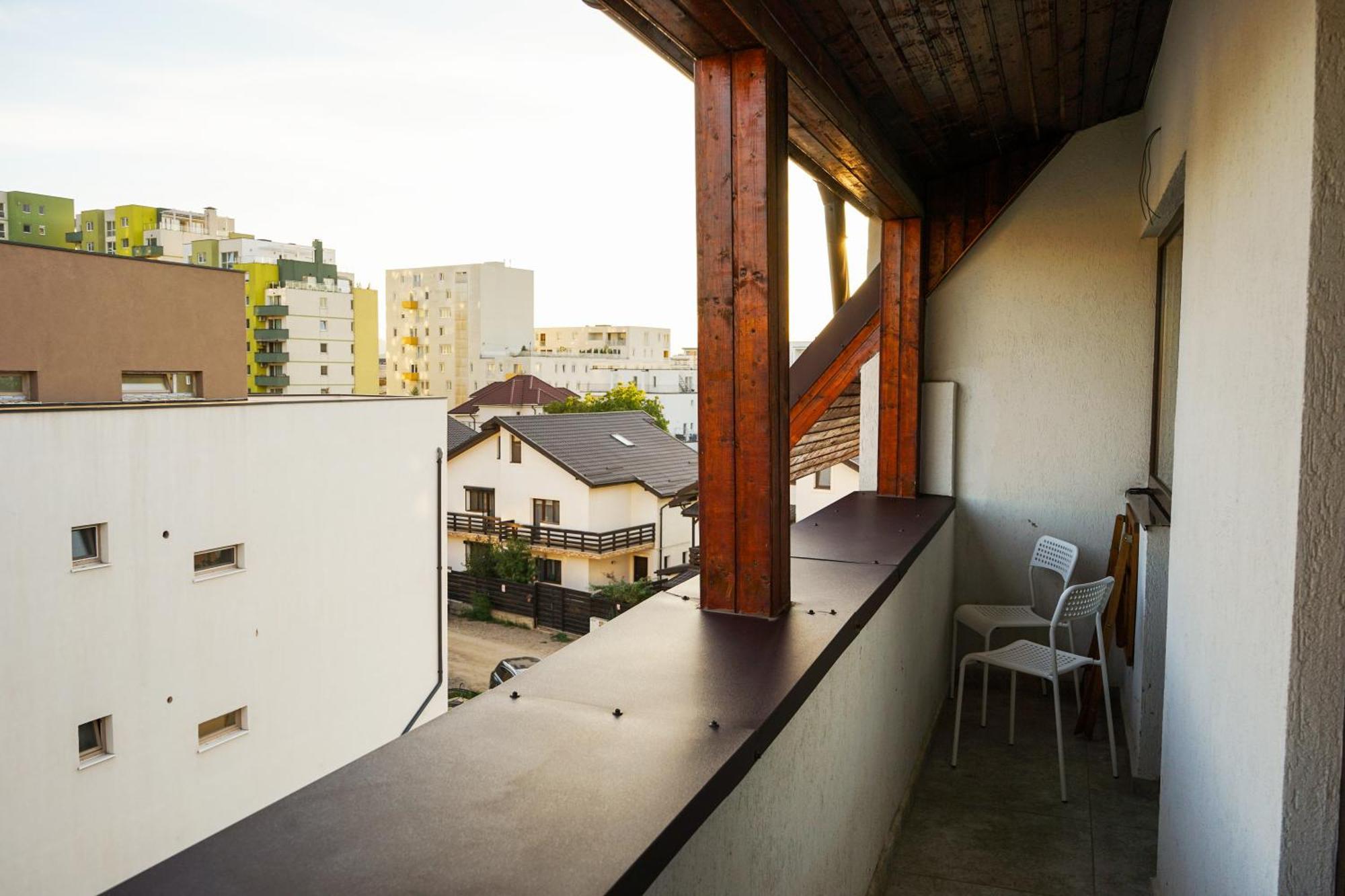 בראשוב Mirandis Apartments - Comfort & Private Parking Near Coresi Mall מראה חיצוני תמונה